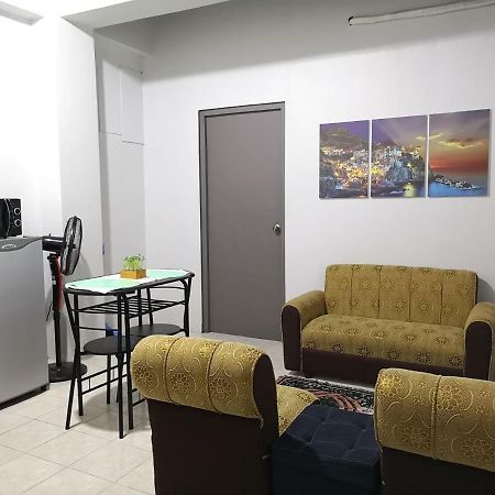 Moonstone: Comfy 1Br Unit Apartamento Olongapo Exterior foto